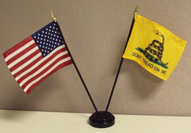 USA & Gadsden Desk Flag Set